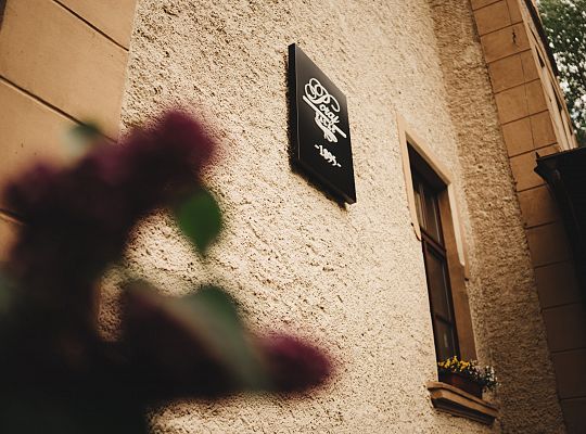 Building and surroundings