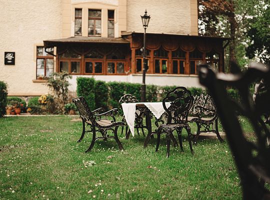 Building and surroundings